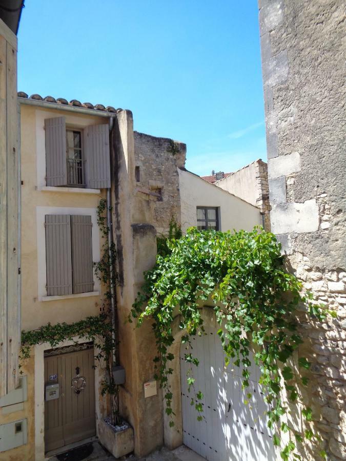 דירות Saint-Rémy-de-Provence Le Lapin Blanc מראה חיצוני תמונה